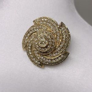 Vintage Flower Pinwheel Pave Clear Rhinestones ROMAN Gold Brooch Pin